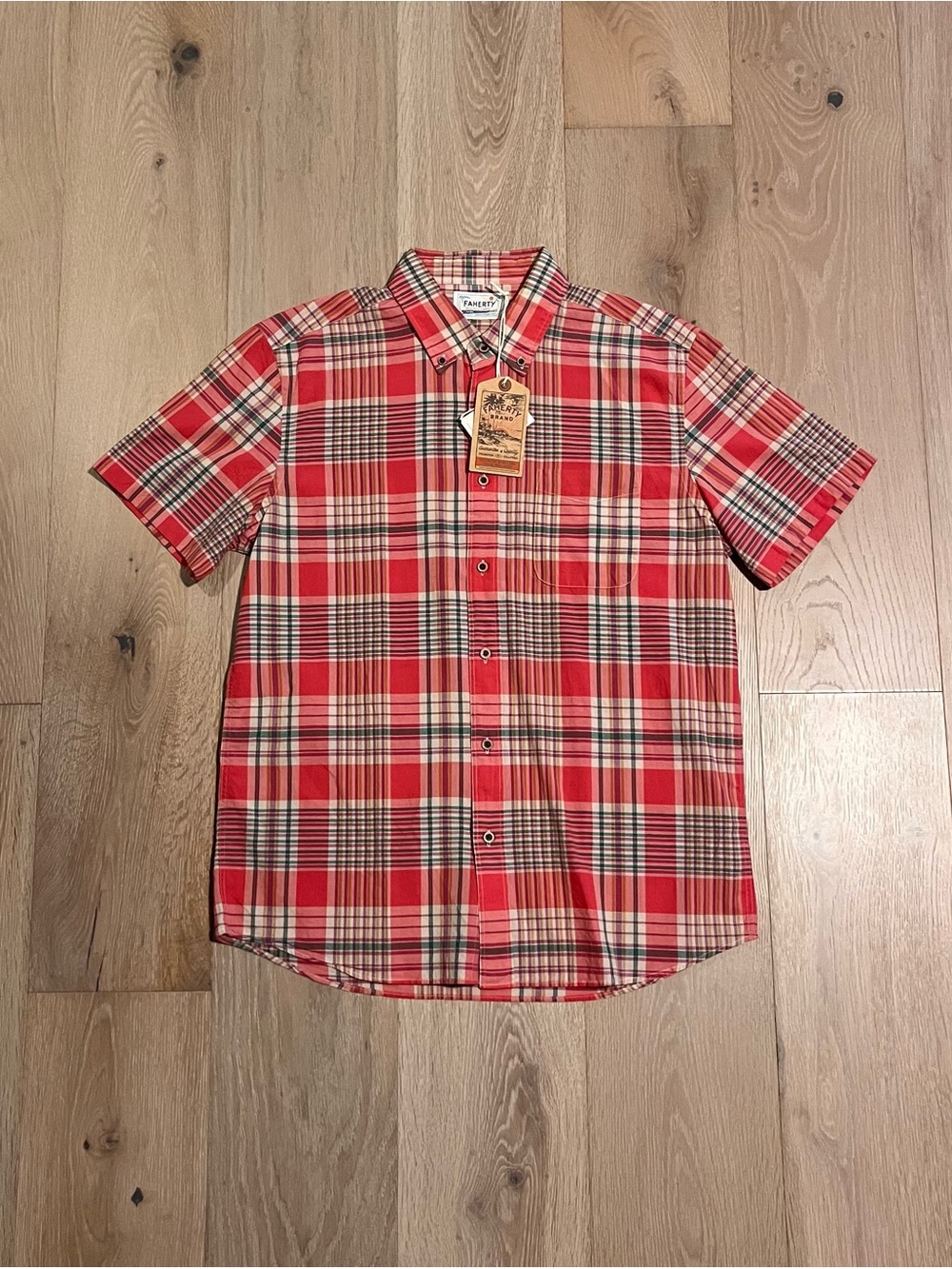 NWT faherty very high quality fashionable red white flannel